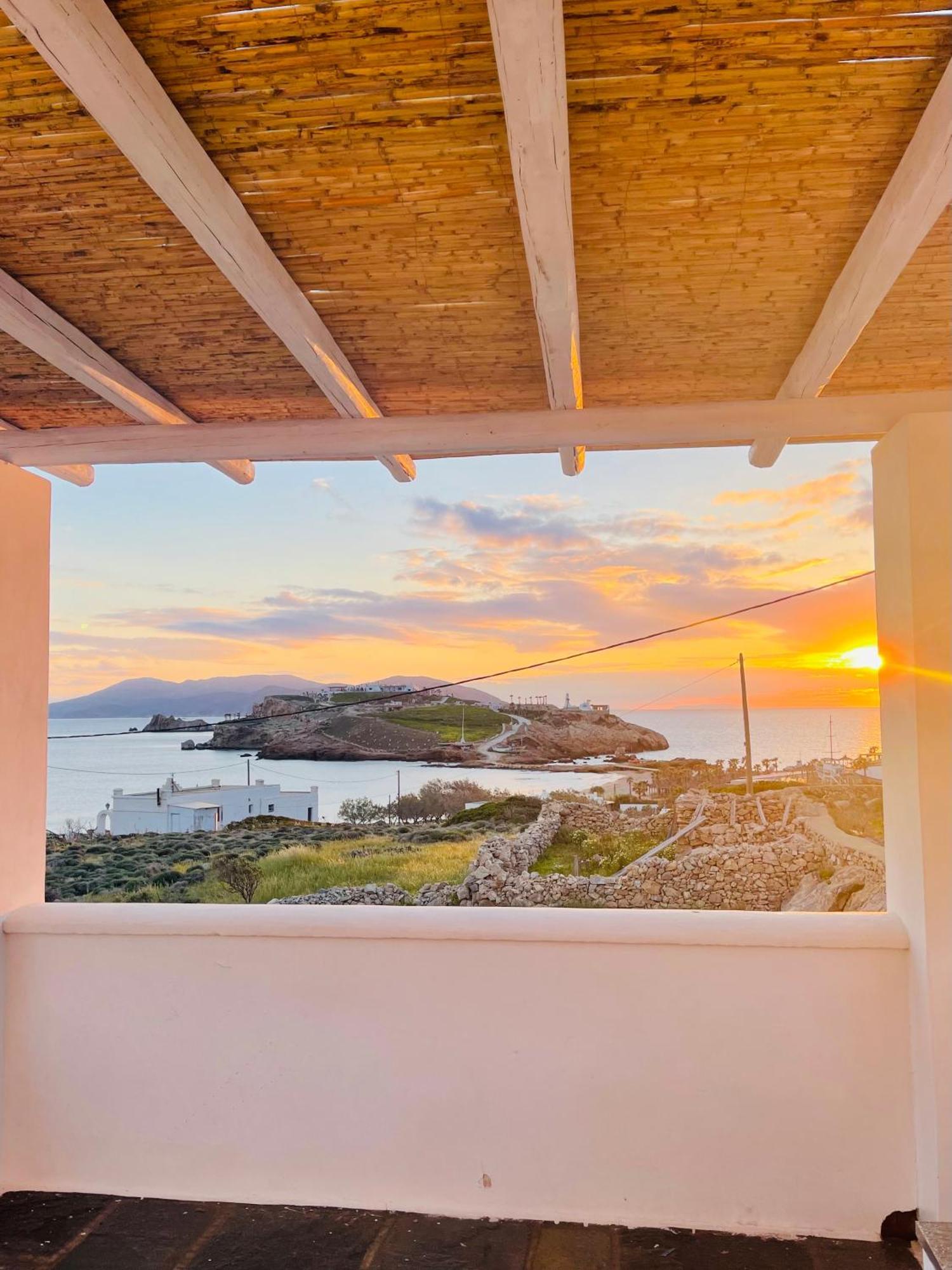 Iosub Houses & Studios - Amazing View Studio In Koumbara Tzamaria Bagian luar foto